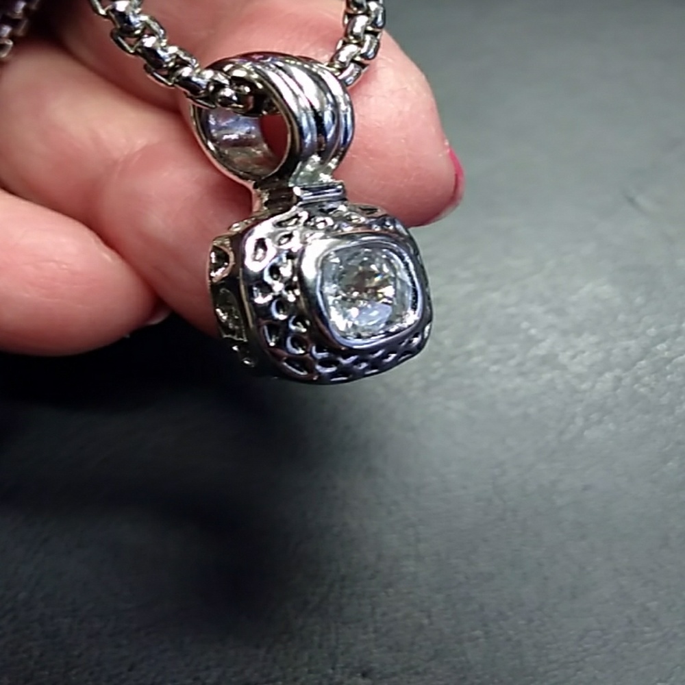 Statement Necklace - Picture 7 of 8